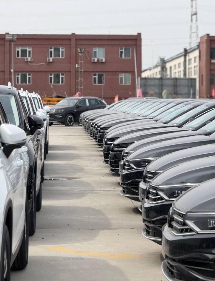 Vehicle and parts distribution