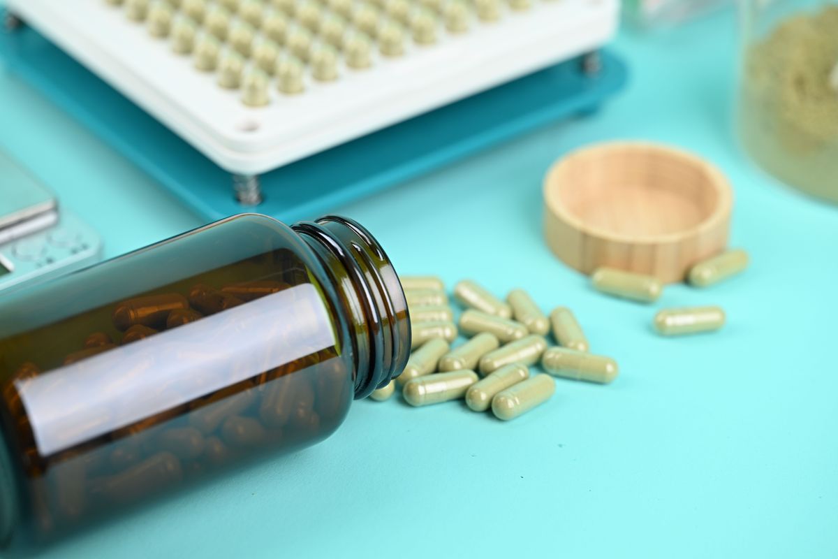 Pharmaceutical capsule manufacturing and packaging