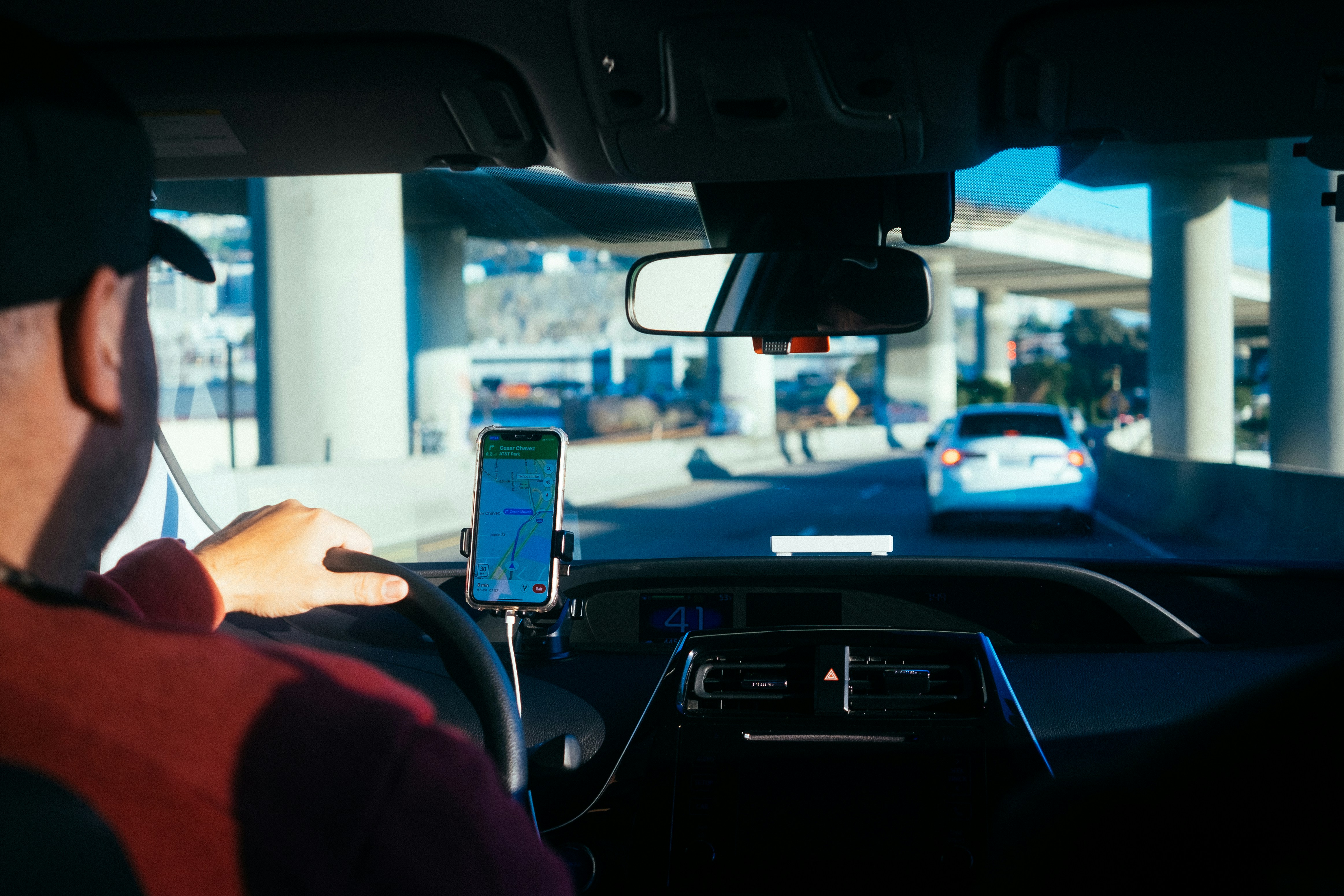 Driver navigating with the Shipsy app